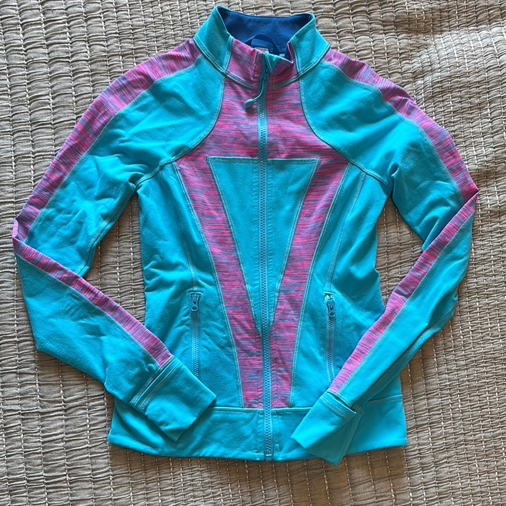 Ivivva Performance Jacket Blue Pink Dynamic Design Girls sz 12